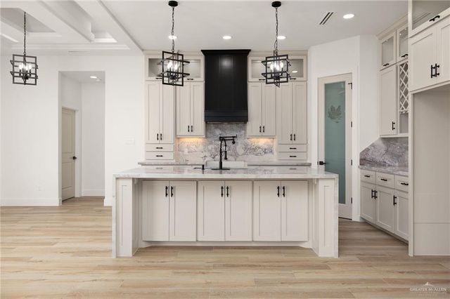 2525 Trinity Avenue, Mcallen, TX 78504