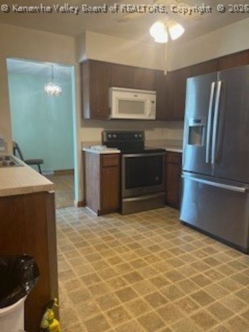 1130 Lyndale Drive, Charleston, WV 25314