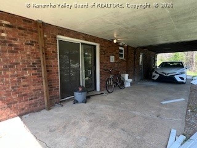 1130 Lyndale Drive, Charleston, WV 25314