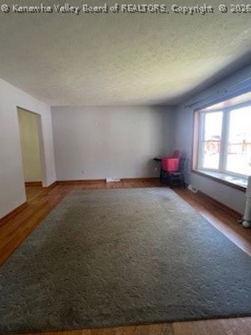 1130 Lyndale Drive, Charleston, WV 25314
