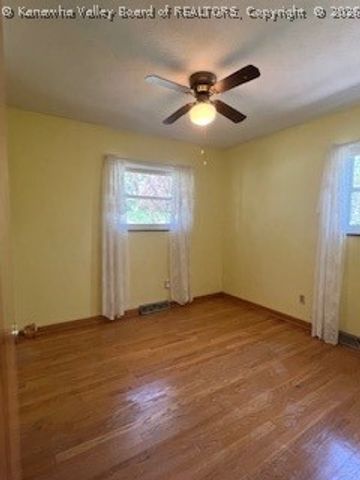 1130 Lyndale Drive, Charleston, WV 25314