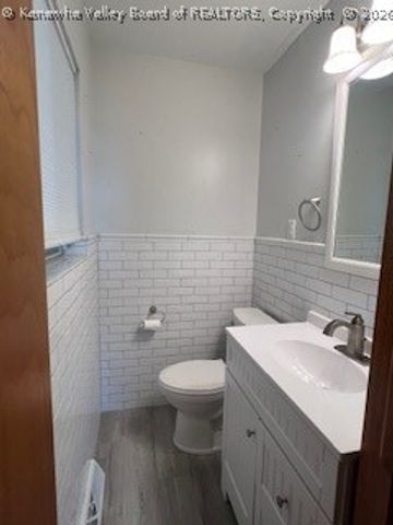 1130 Lyndale Drive, Charleston, WV 25314