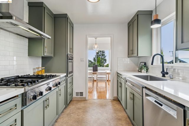 885 Shevlin Dr, El Cerrito, CA 94530