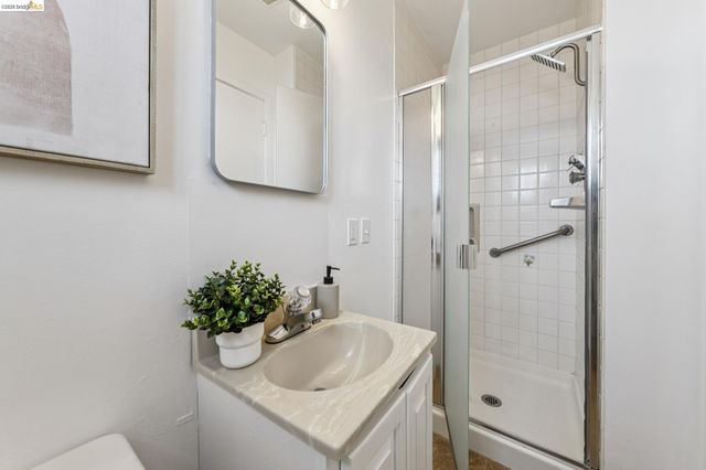 885 Shevlin Dr, El Cerrito, CA 94530