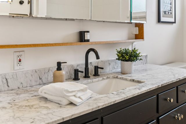 885 Shevlin Dr, El Cerrito, CA 94530