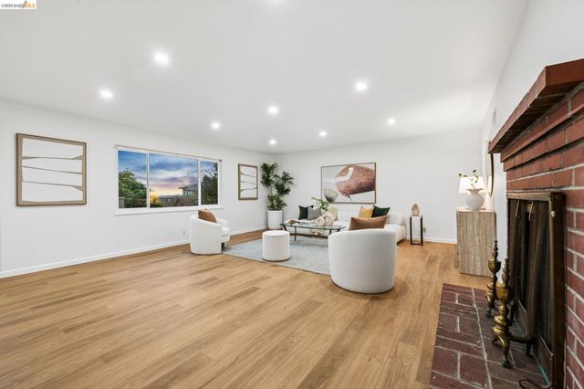 885 Shevlin Dr, El Cerrito, CA 94530