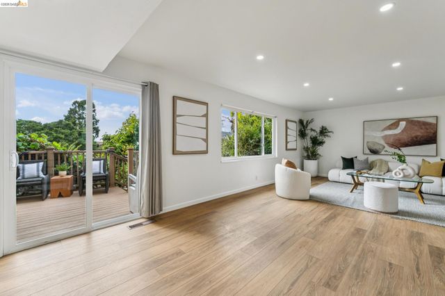 885 Shevlin Dr, El Cerrito, CA 94530