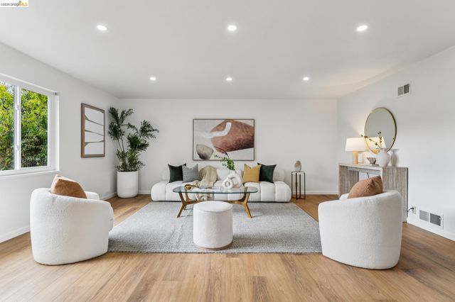 885 Shevlin Dr, El Cerrito, CA 94530