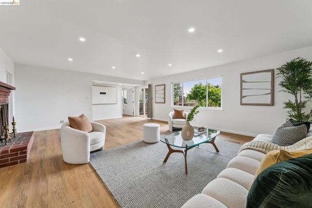 885 Shevlin Dr, El Cerrito, CA 94530