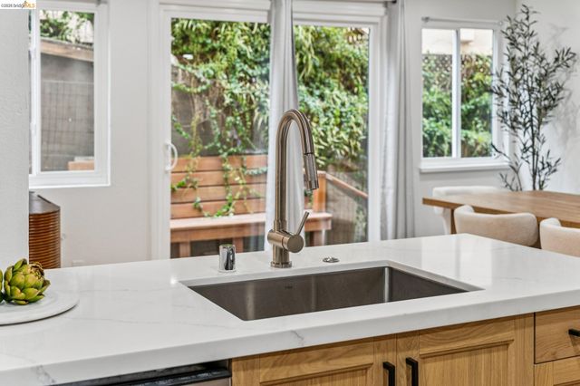 885 Shevlin Dr, El Cerrito, CA 94530
