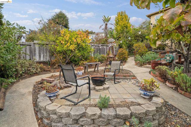 885 Shevlin Dr, El Cerrito, CA 94530