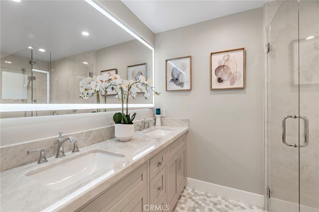 9072 Niguel Circle, Huntington Beach, CA 92646