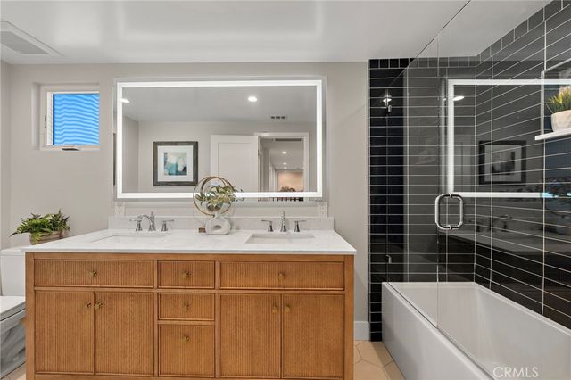 9072 Niguel Circle, Huntington Beach, CA 92646