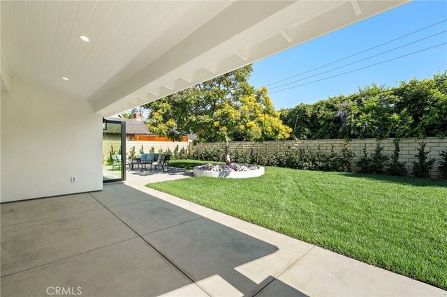 9072 Niguel Circle, Huntington Beach, CA 92646