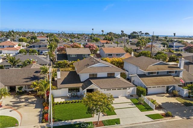 9072 Niguel Circle, Huntington Beach, CA 92646