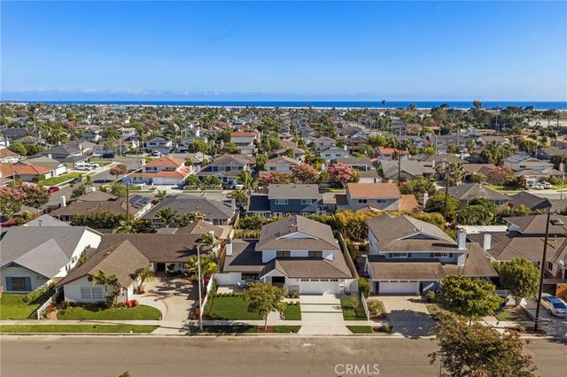 9072 Niguel Circle, Huntington Beach, CA 92646