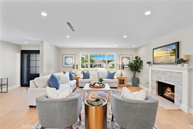 9072 Niguel Circle, Huntington Beach, CA 92646