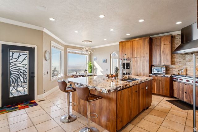 941 N SANDHURST DR, Salt Lake City, UT 84103