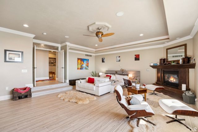 941 N SANDHURST DR, Salt Lake City, UT 84103