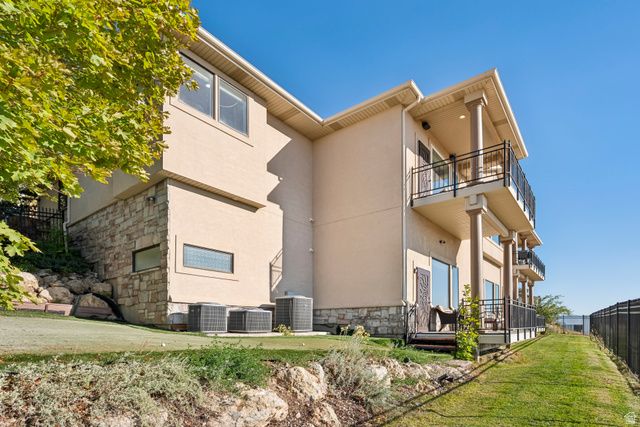 941 N SANDHURST DR, Salt Lake City, UT 84103