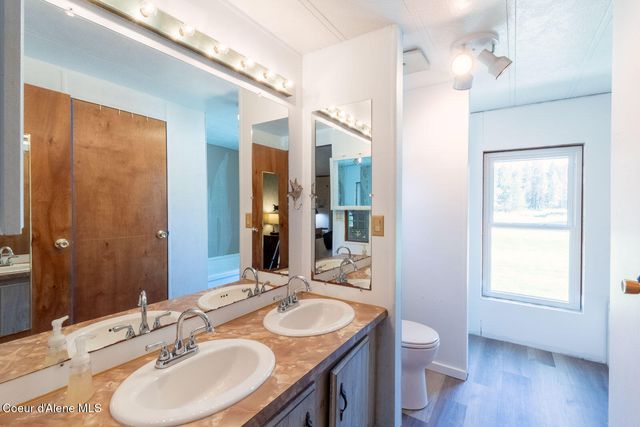 4882 W Highway 53, Rathdrum, ID 83858