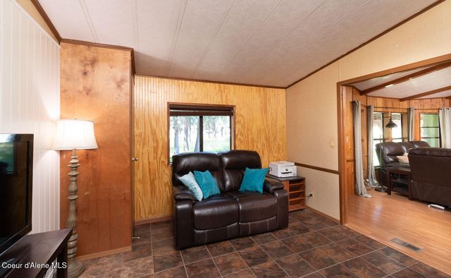 4882 W Highway 53, Rathdrum, ID 83858