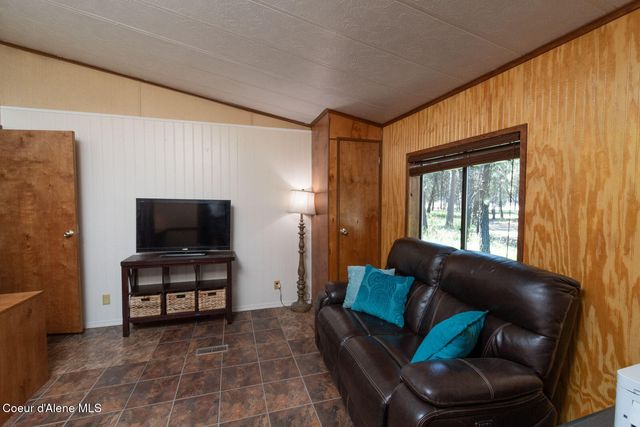 4882 W Highway 53, Rathdrum, ID 83858