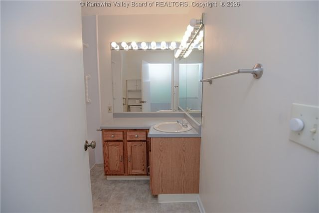 101 Elite Heights Road, Hurricane, WV 25526