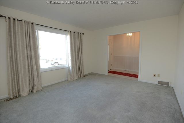 101 Elite Heights Road, Hurricane, WV 25526