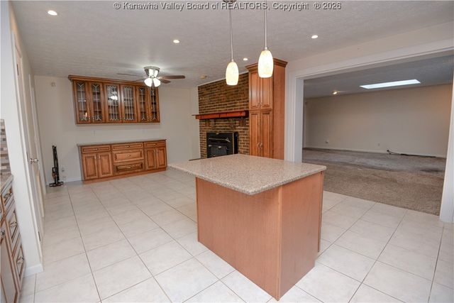 101 Elite Heights Road, Hurricane, WV 25526