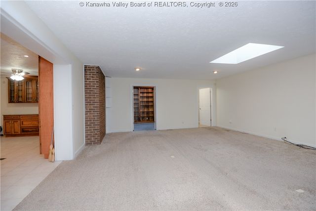 101 Elite Heights Road, Hurricane, WV 25526