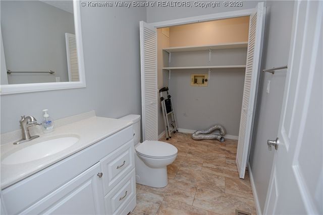 101 Elite Heights Road, Hurricane, WV 25526