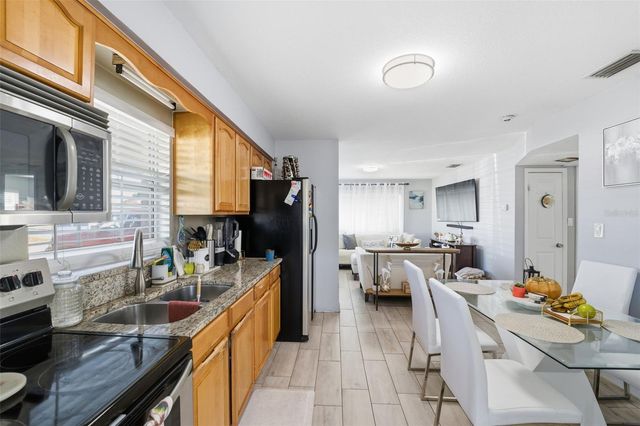 3310 W BEACH STREET, Tampa, FL 33607