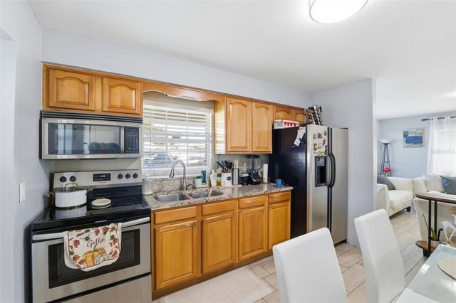 3310 W BEACH STREET, Tampa, FL 33607