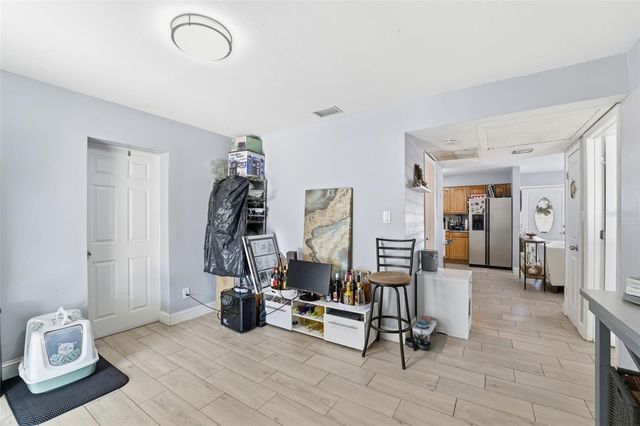 3310 W BEACH STREET, Tampa, FL 33607