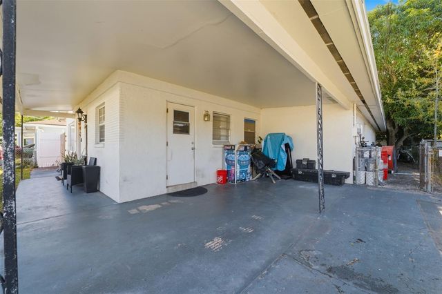 3310 W BEACH STREET, Tampa, FL 33607