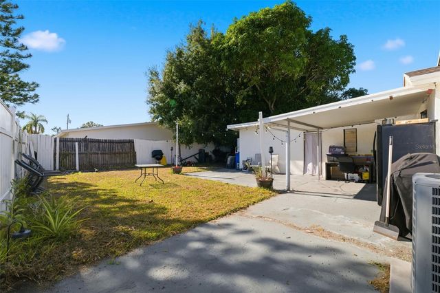 3310 W BEACH STREET, Tampa, FL 33607