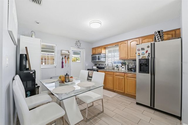 3310 W BEACH STREET, Tampa, FL 33607