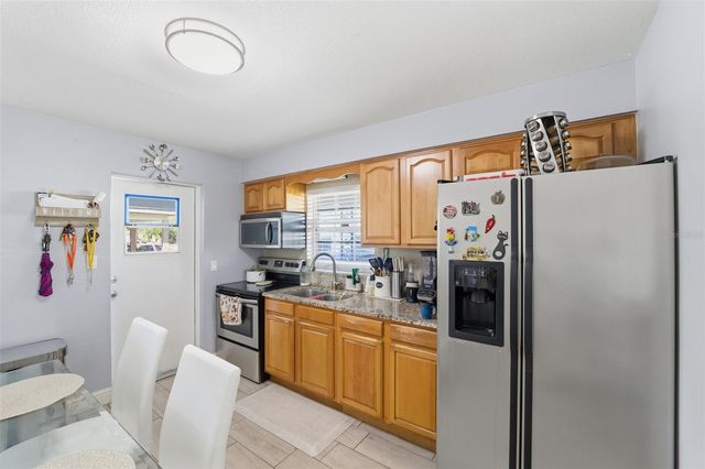 3310 W BEACH STREET, Tampa, FL 33607