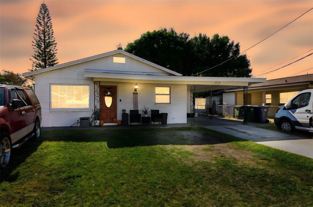 3310 W BEACH STREET, Tampa, FL 33607