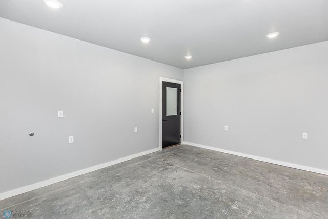 1004 5th Street E 105, Horace, ND 58047