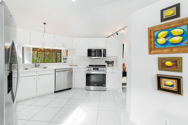 7520 Lexington Club Boulevard A, Delray Beach, FL 33446