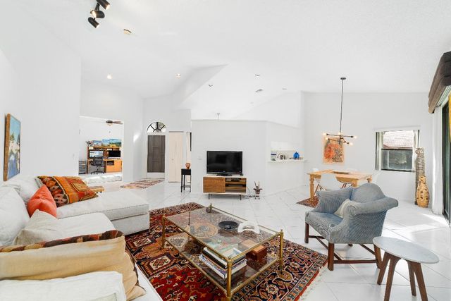 7520 Lexington Club Boulevard A, Delray Beach, FL 33446