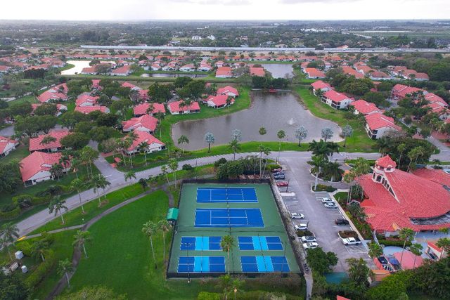 7520 Lexington Club Boulevard A, Delray Beach, FL 33446