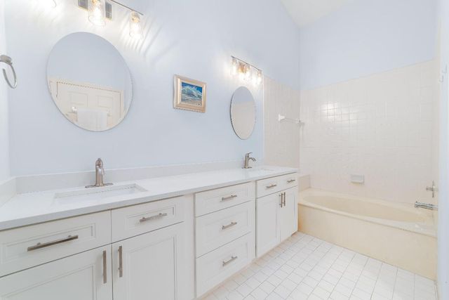 7520 Lexington Club Boulevard A, Delray Beach, FL 33446