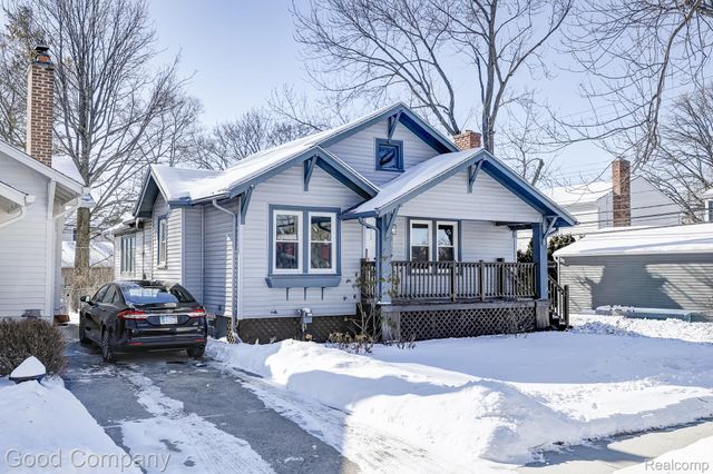 16309 Kirkshire Avenue, Beverly Hills Village, MI 48025