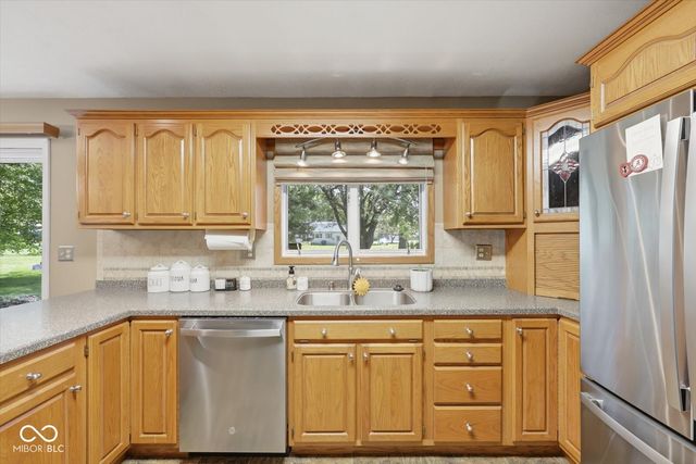 670 Brent Woods Drive, Shelbyville, IN 46176