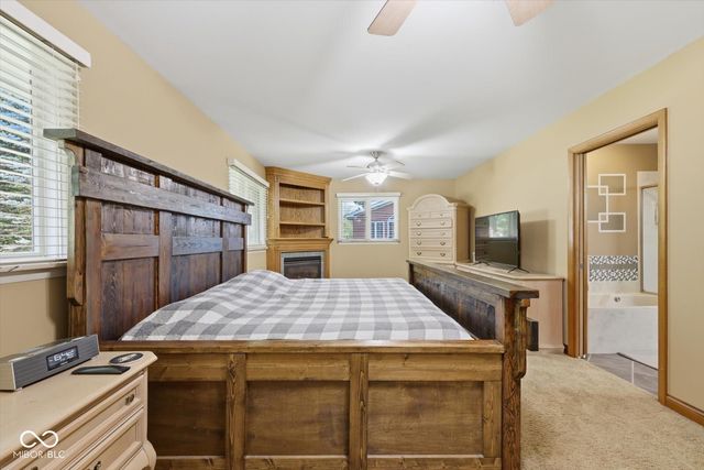 670 Brent Woods Drive, Shelbyville, IN 46176