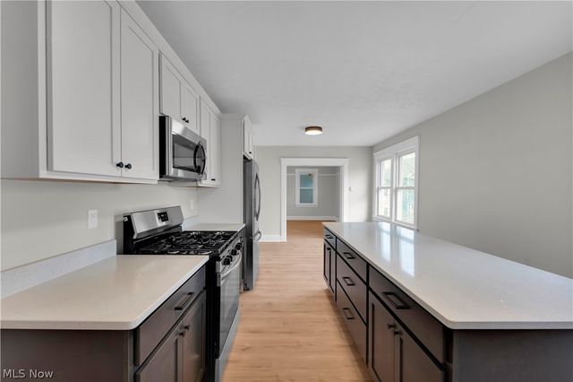 1330 W 67 Street, Cleveland, OH 44102