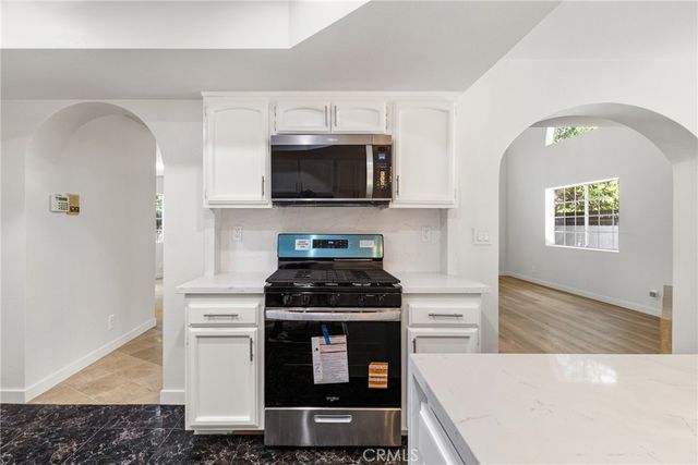 18985 Gault, Reseda, CA 91335